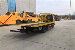 巍山非事故拖车